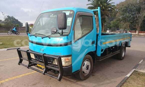 Buy Used Hino 300 Series Blue Truck in Blantyre in Malawi Buy Used Hino 300 Series Blue Truck in Blantyre in Malawi