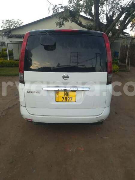 Big with watermark nissan serena malawi blantyre 15867
