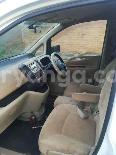 Big with watermark nissan serena malawi blantyre 15867