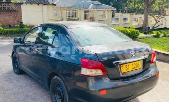Buy Used Toyota Yaris Blue Car in Blantyre in Malawi Buy Used Toyota Yaris Blue Car in Blantyre in Malawi