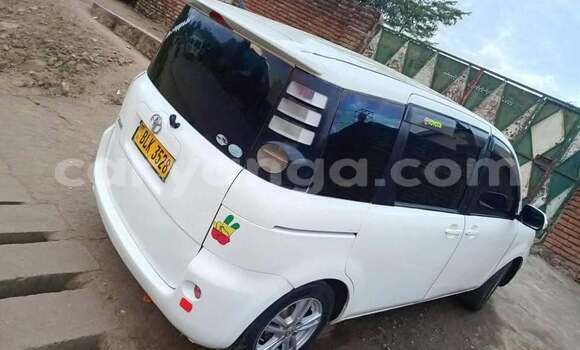 Buy Used Toyota Sienta White Car in Blantyre in Malawi Buy Used Toyota Sienta White Car in Blantyre in Malawi