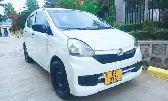 Buy Used Daihatsu Mira White Car in Blantyre in Malawi Buy Used Daihatsu Mira White Car in Blantyre in Malawi