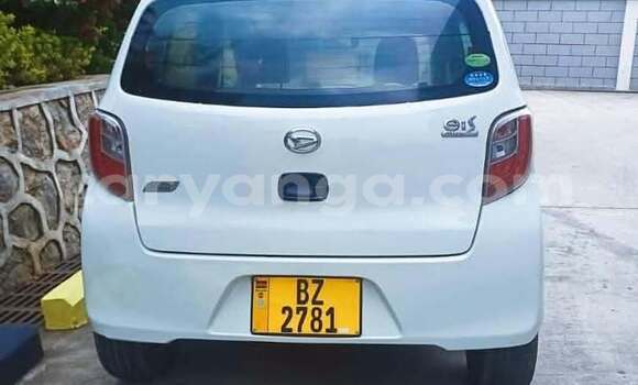 Buy Used Daihatsu Mira White Car in Blantyre in Malawi Buy Used Daihatsu Mira White Car in Blantyre in Malawi