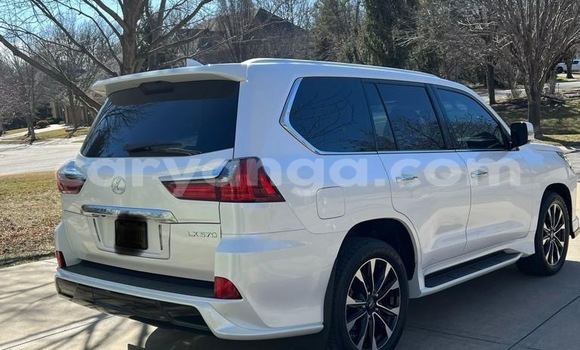 Nunua Ilio tumika Lexus LX 570 White Gari ndani ya Blantyre nchini Malawi Nunua Ilio tumika Lexus LX 570 White Gari ndani ya Blantyre nchini Malawi