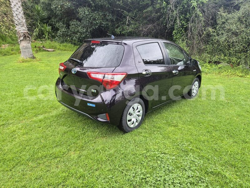 Big with watermark toyota vitz malawi lilongwe 16035