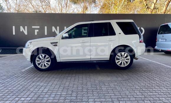 Buy Used Land Rover Freelander White Car in Lilongwe in Malawi Buy Used Land Rover Freelander White Car in Lilongwe in Malawi