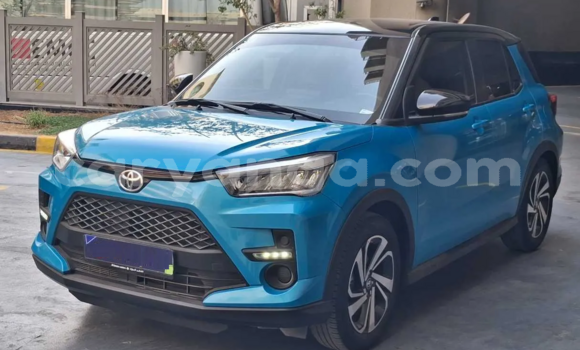 Buy Used Toyota Ractis Blue Car in Lilongwe in Malawi