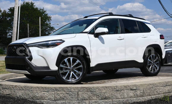 Buy Used Toyota Corolla Cross White Car in Lilongwe in Malawi