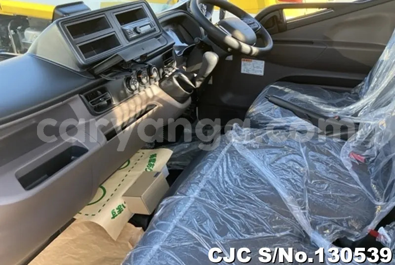 Big with watermark mitsubishi l400 malawi lilongwe 16066