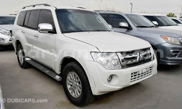 Nunua Imported Mitsubishi Pajero White Gari ndani ya Import - Dubai nchini Malawi Nunua Imported Mitsubishi Pajero White Gari ndani ya Import - Dubai nchini Malawi