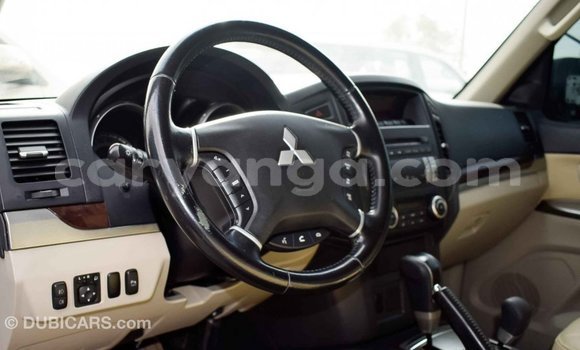 Nunua Imported Mitsubishi Pajero White Gari ndani ya Import - Dubai nchini Malawi Nunua Imported Mitsubishi Pajero White Gari ndani ya Import - Dubai nchini Malawi