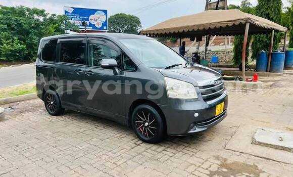 Buy Used Toyota Noah Black Car in Lilongwe in Malawi Buy Used Toyota Noah Black Car in Lilongwe in Malawi