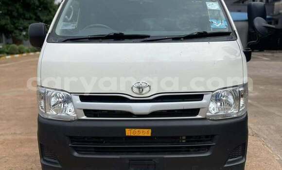 Buy Used Toyota Hiace White Car in Blantyre in Malawi Buy Used Toyota Hiace White Car in Blantyre in Malawi