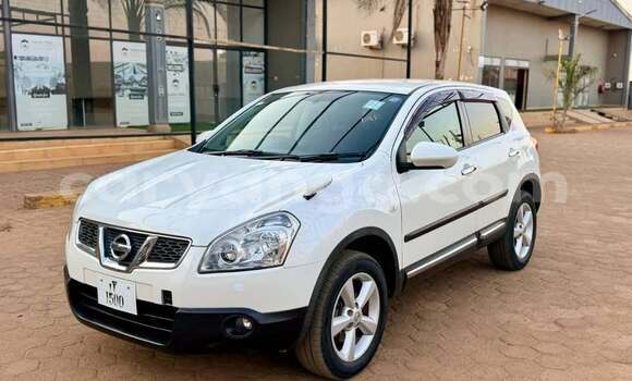 Buy Used Nissan Dualis White Car in Lilongwe in Malawi