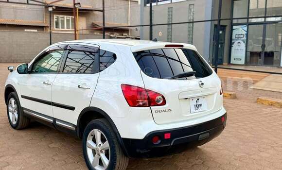 Buy Used Nissan Dualis White Car in Lilongwe in Malawi Buy Used Nissan Dualis White Car in Lilongwe in Malawi