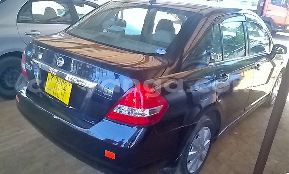 Acheter Neuf Voiture Nissan Tilda Bleu à Lilongwe, Malawi Acheter Neuf Voiture Nissan Tilda Bleu à Lilongwe, Malawi