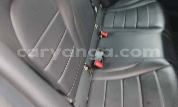 Buy Used Mercedes‒Benz C–Class White Car in Lilongwe in Malawi Buy Used Mercedes‒Benz C–Class White Car in Lilongwe in Malawi