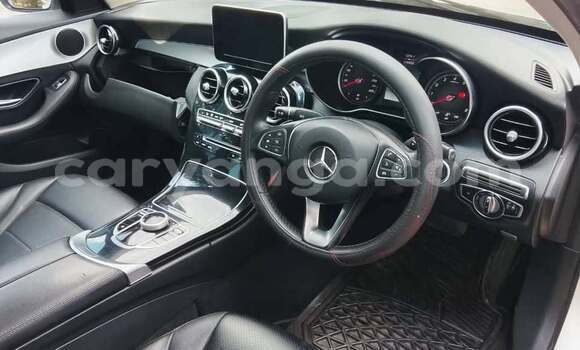 Buy Used Mercedes‒Benz C–Class White Car in Lilongwe in Malawi Buy Used Mercedes‒Benz C–Class White Car in Lilongwe in Malawi