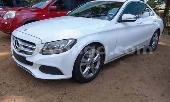 Buy Used Mercedes‒Benz C–Class White Car in Lilongwe in Malawi Buy Used Mercedes‒Benz C–Class White Car in Lilongwe in Malawi
