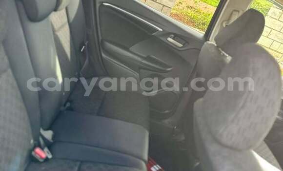 Buy Used Honda FIT White Car in Lilongwe in Malawi Buy Used Honda FIT White Car in Lilongwe in Malawi