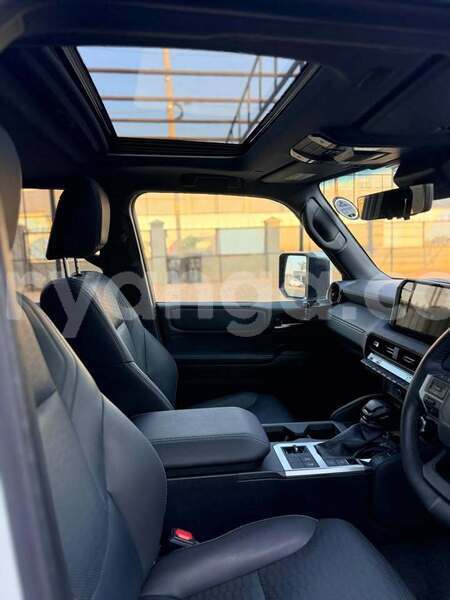 Big with watermark toyota land cruiser malawi lilongwe 16142