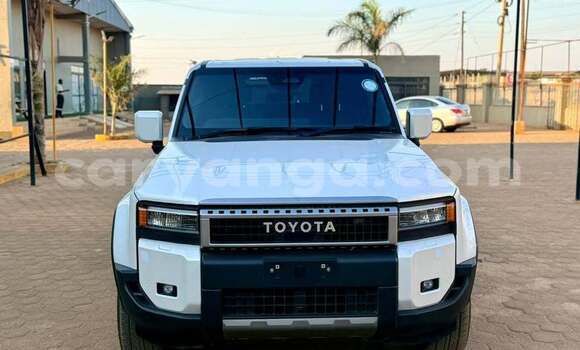 Buy Used Toyota Land Cruiser White Car in Lilongwe in Malawi Buy Used Toyota Land Cruiser White Car in Lilongwe in Malawi