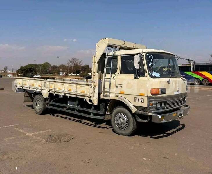 Big with watermark mitsubishi l400 malawi lilongwe 16143