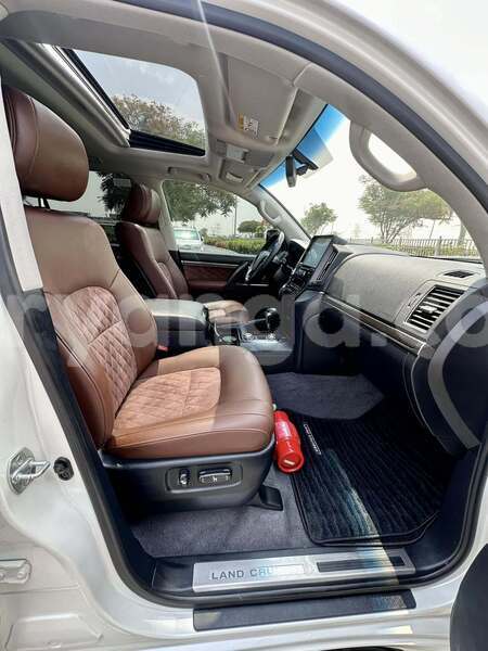 Big with watermark toyota land cruiser malawi nkhotakota 16144