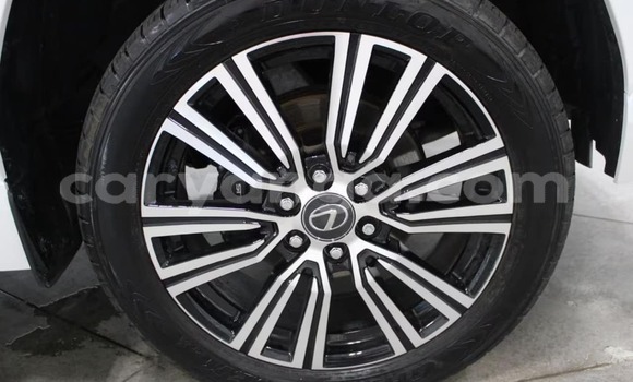 Buy Used Lexus LX White Car in Monkey Bay in Mangochi Buy Used Lexus LX White Car in Monkey Bay in Mangochi