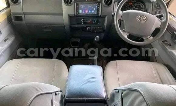 Buy Used Toyota Land Cruiser Beige Car in Blantyre in Malawi Buy Used Toyota Land Cruiser Beige Car in Blantyre in Malawi