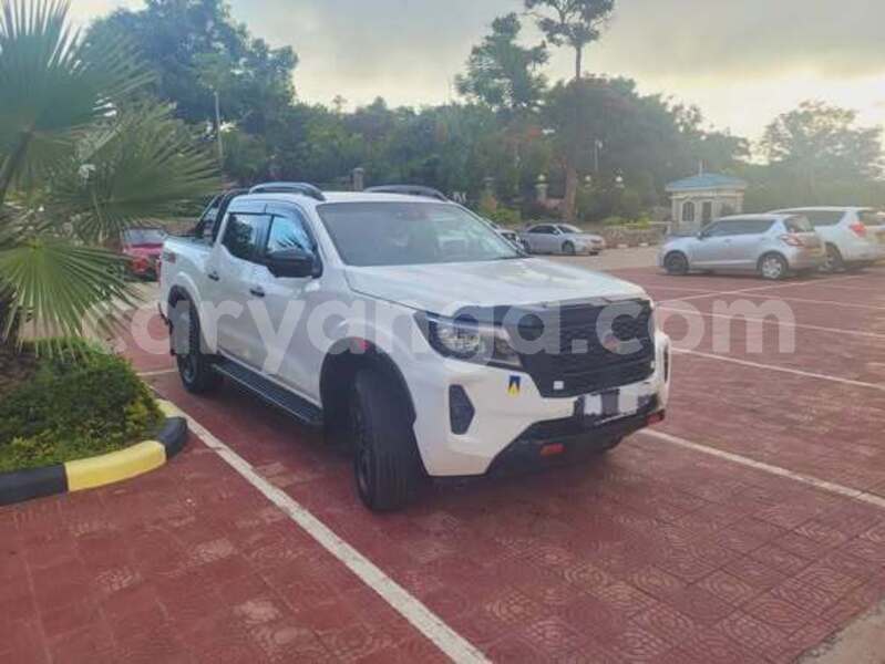 Big with watermark nissan navara malawi blantyre 16153