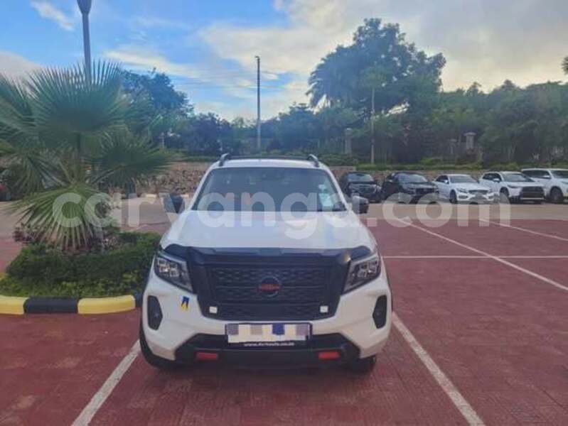 Big with watermark nissan navara malawi blantyre 16153