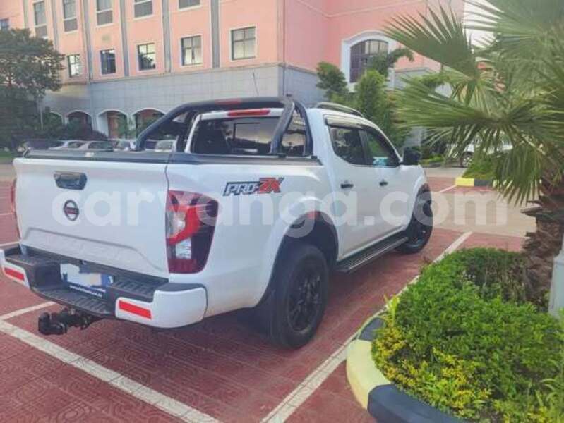 Big with watermark nissan navara malawi blantyre 16153