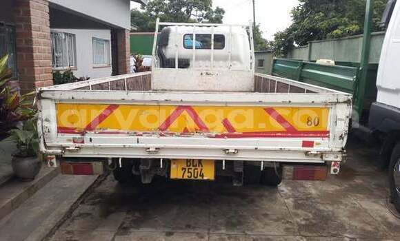 Buy Used Toyota FunCargo Other Car in Blantyre in Malawi Buy Used Toyota FunCargo Other Car in Blantyre in Malawi