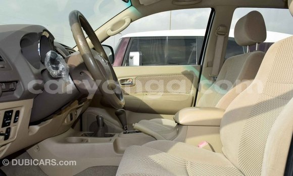 Nunua Imported Toyota Fortuner White Gari ndani ya Import - Dubai nchini Malawi Nunua Imported Toyota Fortuner White Gari ndani ya Import - Dubai nchini Malawi