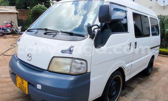 Buy Used Toyota Hiace White Car in Lilongwe in Malawi