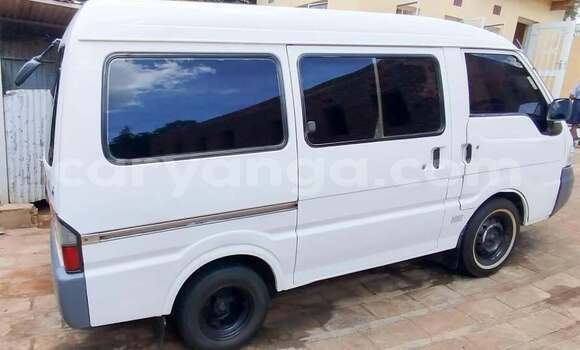 Buy Used Toyota Hiace White Car in Lilongwe in Malawi Buy Used Toyota Hiace White Car in Lilongwe in Malawi