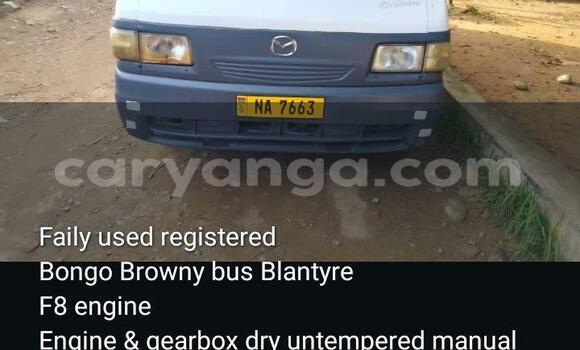 Nunua Ilio tumika Toyota Hiace White Gari ndani ya Lilongwe nchini Malawi Nunua Ilio tumika Toyota Hiace White Gari ndani ya Lilongwe nchini Malawi