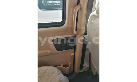 Buy Import Hyundai Accent White Car in Import - Dubai in Malawi Buy Import Hyundai Accent White Car in Import - Dubai in Malawi