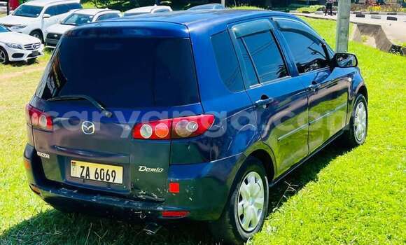 Nunua Ilio tumika Mazda Demio Blue Gari ndani ya Lilongwe nchini Malawi Nunua Ilio tumika Mazda Demio Blue Gari ndani ya Lilongwe nchini Malawi