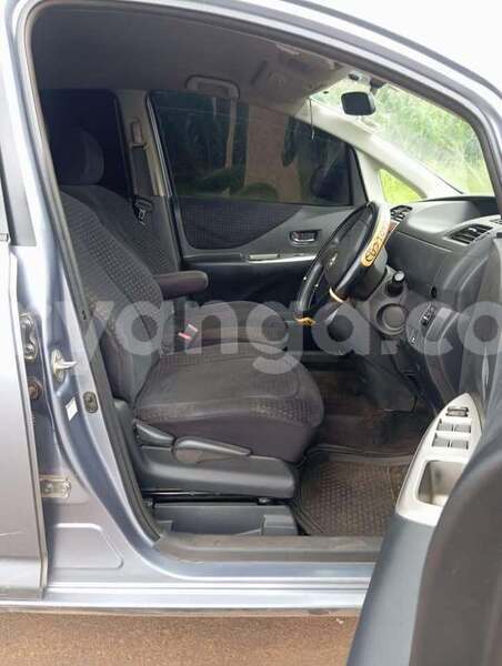 Big with watermark toyota ractis malawi lilongwe 16229