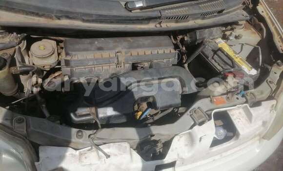 Nunua Ilio tumika Daihatsu Esse White Gari ndani ya Lilongwe nchini Malawi Nunua Ilio tumika Daihatsu Esse White Gari ndani ya Lilongwe nchini Malawi