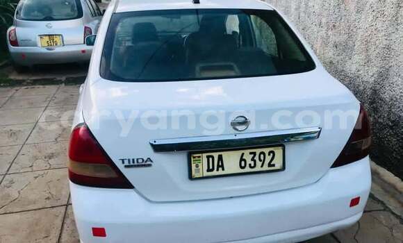 Buy Used Nissan Tiida White Car in Lilongwe in Malawi Buy Used Nissan Tiida White Car in Lilongwe in Malawi