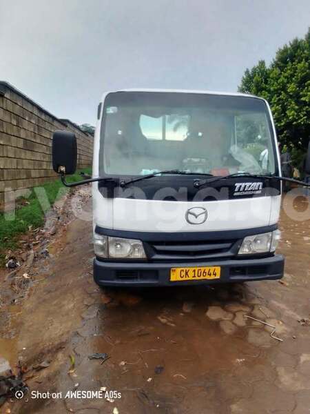 Big with watermark mazda deven t35 malawi lilongwe 16239