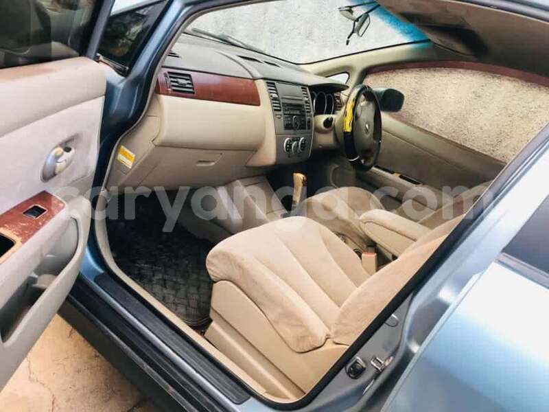 Big with watermark nissan tiida malawi lilongwe 16240