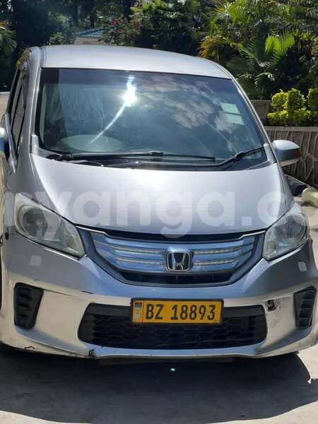 Big with watermark honda freed malawi blantyre 16241