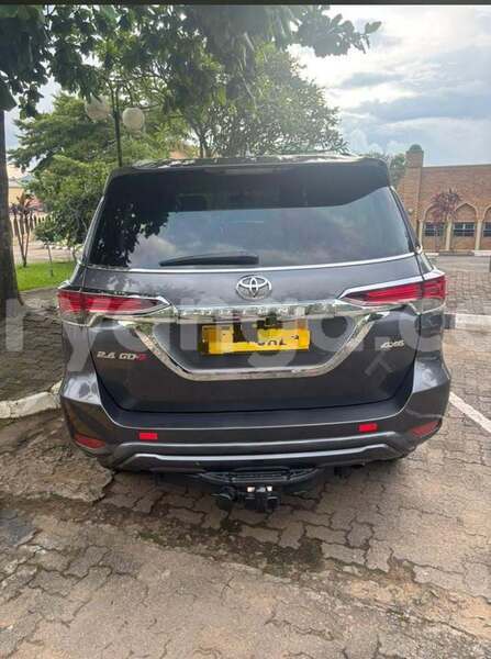 Big with watermark toyota fortuner malawi blantyre 16242