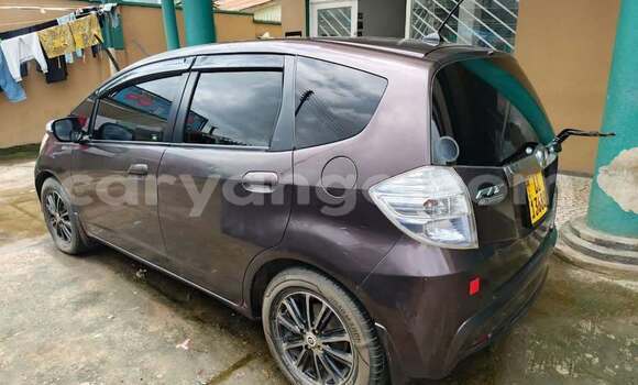 Buy Used Honda FIT Black Car in Lilongwe in Malawi Buy Used Honda FIT Black Car in Lilongwe in Malawi