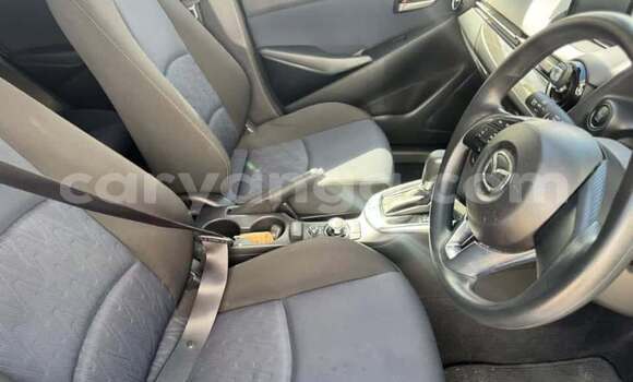 Nunua Ilio tumika Mazda Demio Blue Gari ndani ya Blantyre nchini Malawi Nunua Ilio tumika Mazda Demio Blue Gari ndani ya Blantyre nchini Malawi