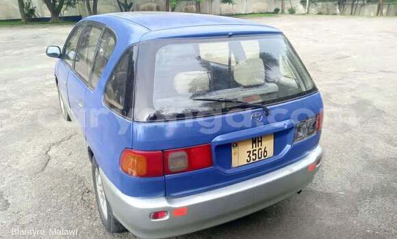 Nunua Ilio tumika Toyota Ipsum Blue Gari ndani ya Blantyre nchini Malawi Nunua Ilio tumika Toyota Ipsum Blue Gari ndani ya Blantyre nchini Malawi